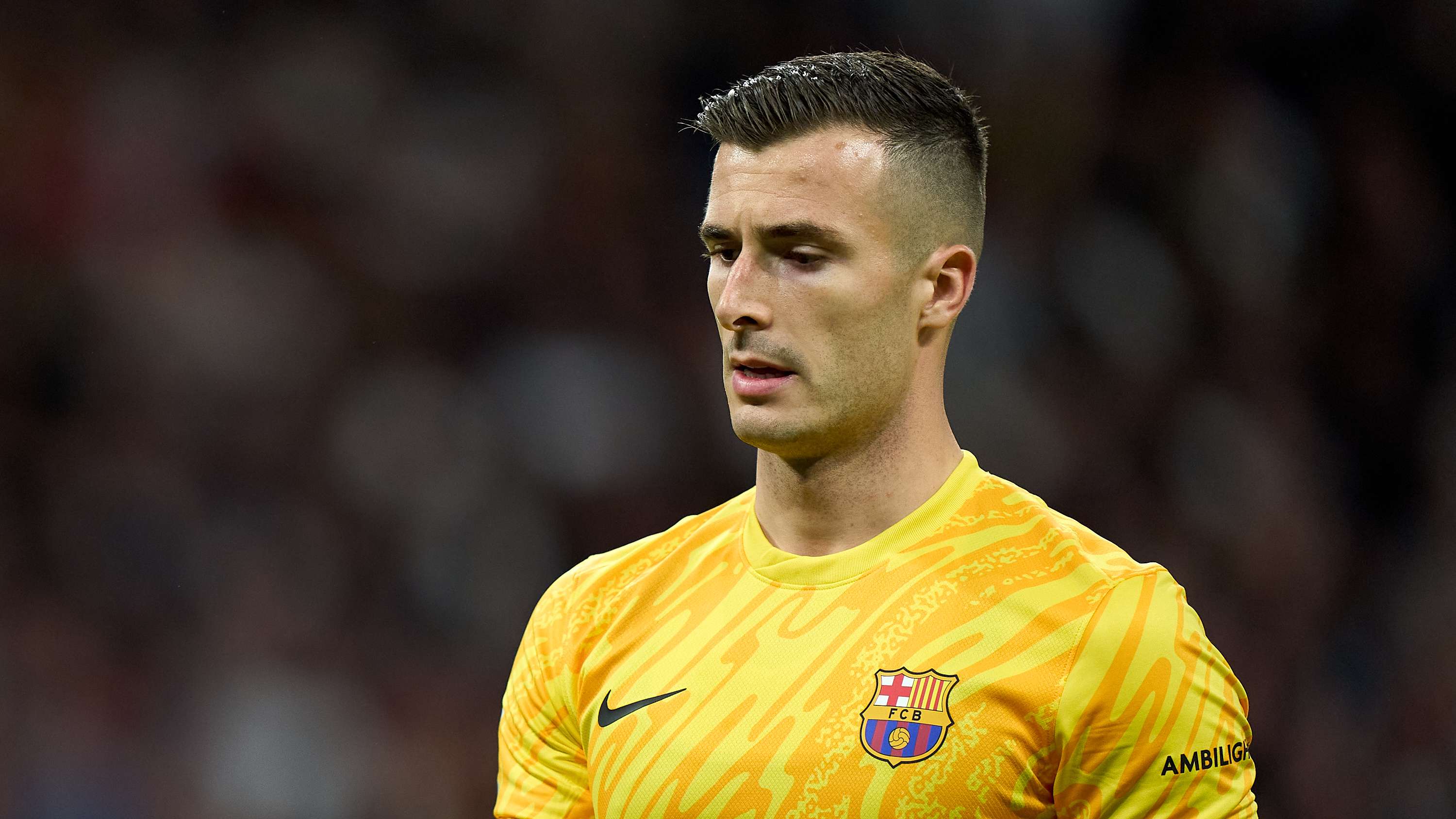 无论是身穿 无论是身穿