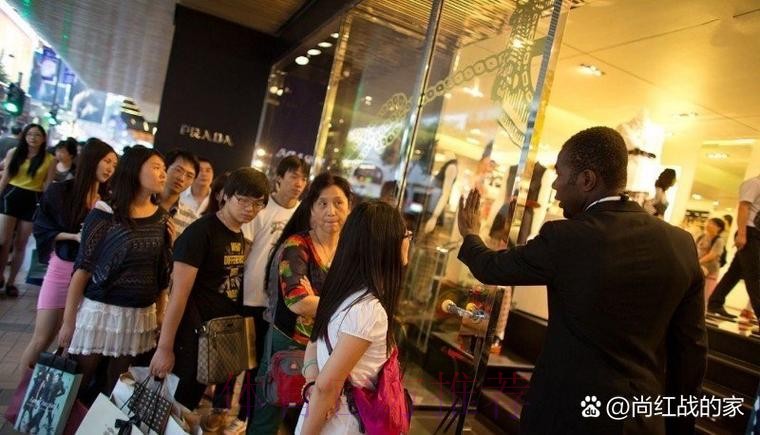 布朗谈4连败:更衣室里的每个人都感到沮丧 布朗谈4连败:更衣室里的每个人都感到沮丧